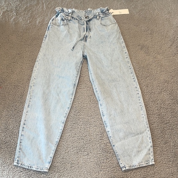 7 for All Mankind Paperbag Waist Balloon in Tuberose size 26 - Picture 2 of 11